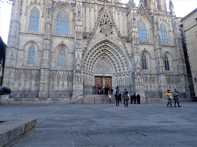 13th century cathedral with fake 1890 modern façade